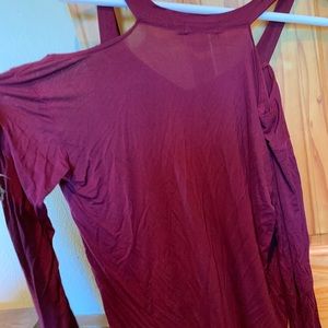Long sleeve exposed shoulder top